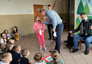 Koncert muzyczny filharmonii na kółkach pt.: „Ballada o fagocie”