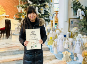 III Powiatowy Konkurs Plastyczny „Aniołek - bożonarodzeniowa ozdoba" - I miejsce Zuzanna Rysińska z klasy IV a