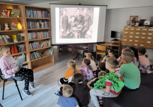 Narodowe Święto Niepodległości – lekcje biblioteczne dla klas 0-II