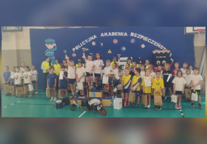 Wspólne zdjęcie uczestników Policyjnej Akademii Bezpieczeństwa