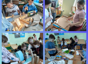 Uczniowie klasy III b budują i ozdabiają zamki.