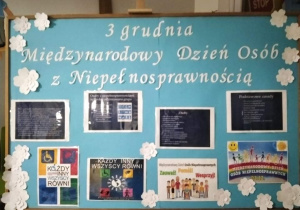 Dekoracja poświęcona Międzynarodowemu Dniu Osób z Niepełnosprawnością