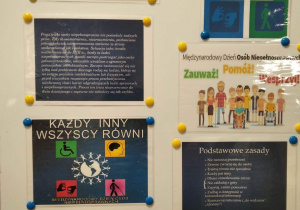 Tablica informacyjna - Międzynarodowy Dzień Osób z Niepełnosprawnościami