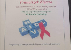 Dyplom za najlepsze wyniki w teście wiedzy na temat HIV/AIDS w 2022 roku.